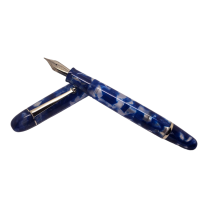 Penlux Masterpiece Grande Koi Blue & White Fountain Pen (f)