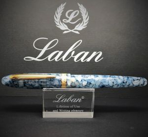 LABAN TAROKO MYSTERY VALLEY (FINE NIB)
