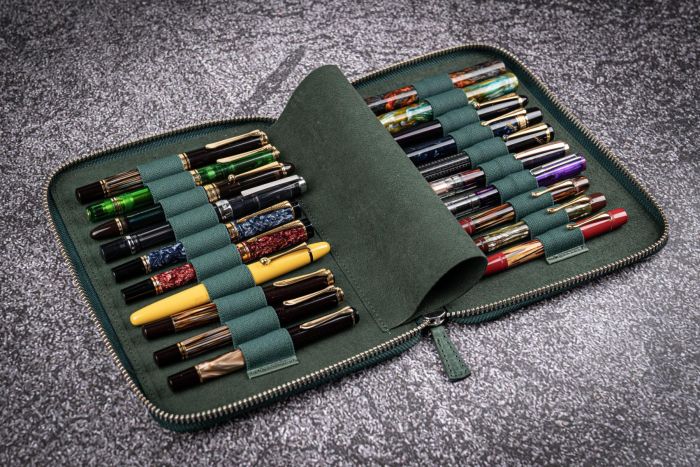 GALEN LEATHER ZIPPERED 20 SLOTS PEN CASE CRAZY HORSE FOREST GREEN